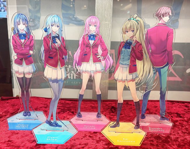 人気キャラが等身大スタンディに!? 「よう実フェスタ in 有楽町マルイ」会場潜入取材レポ