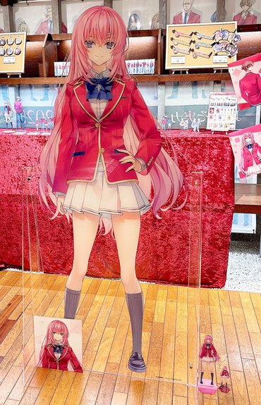人気キャラが等身大スタンディに!?　「よう実フェスタ in 有楽町マルイ」会場潜入取材レポ