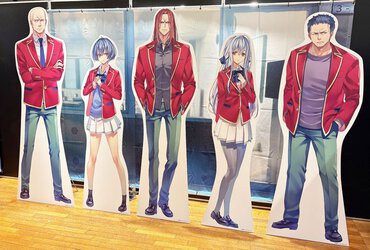 人気キャラが等身大スタンディに!?　「よう実フェスタ in 有楽町マルイ」会場潜入取材レポ