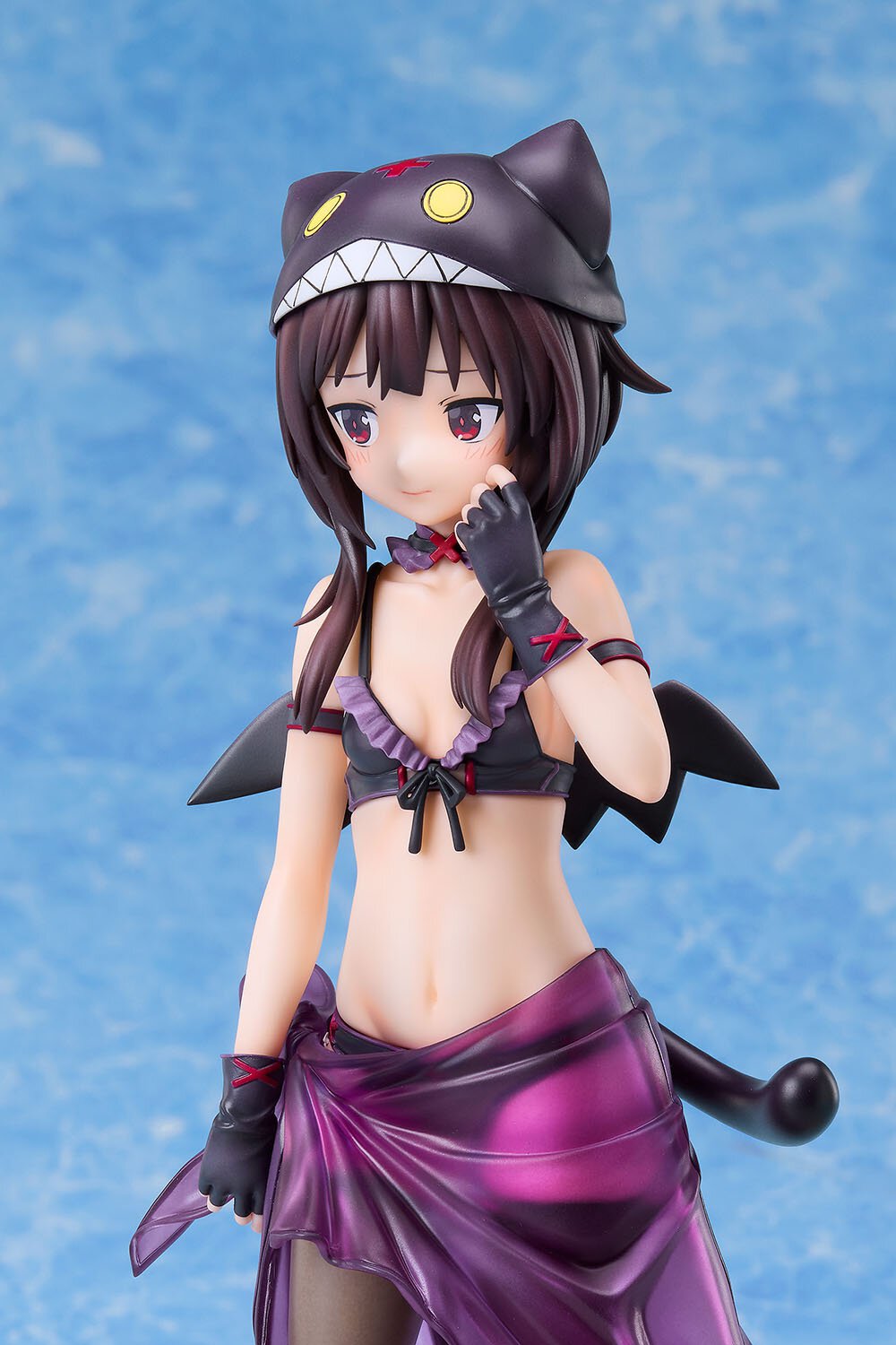 『めぐみん ちょむすけ風水着Ver. 1/7スケールフィギュア』2025年3月15日より予約受付開始!