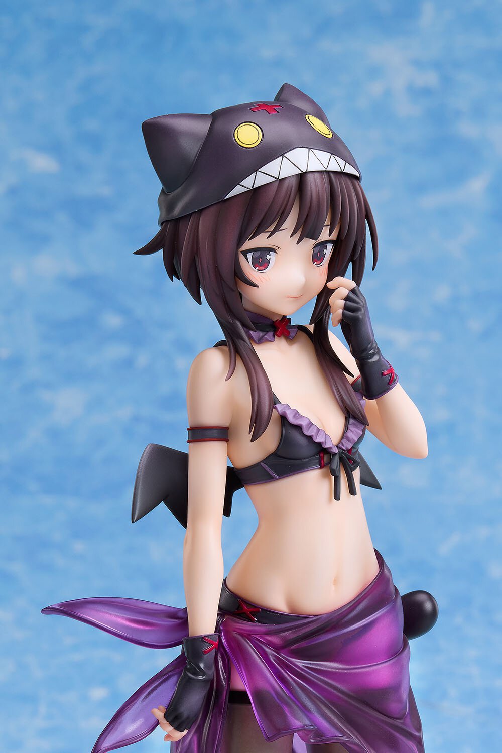 『めぐみん ちょむすけ風水着Ver. 1/7スケールフィギュア』2025年3月15日より予約受付開始!