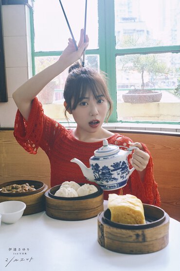 写真集『シルエット』より　撮影／藤原宏