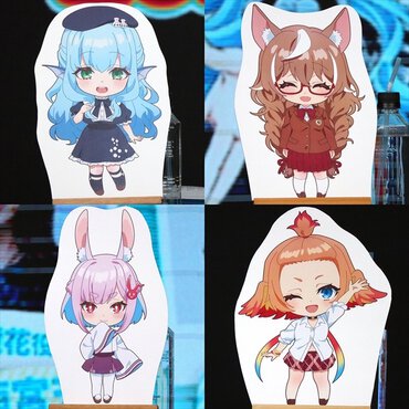 『人外教室の人間嫌い教師』生徒4人のデフォルメイラスト