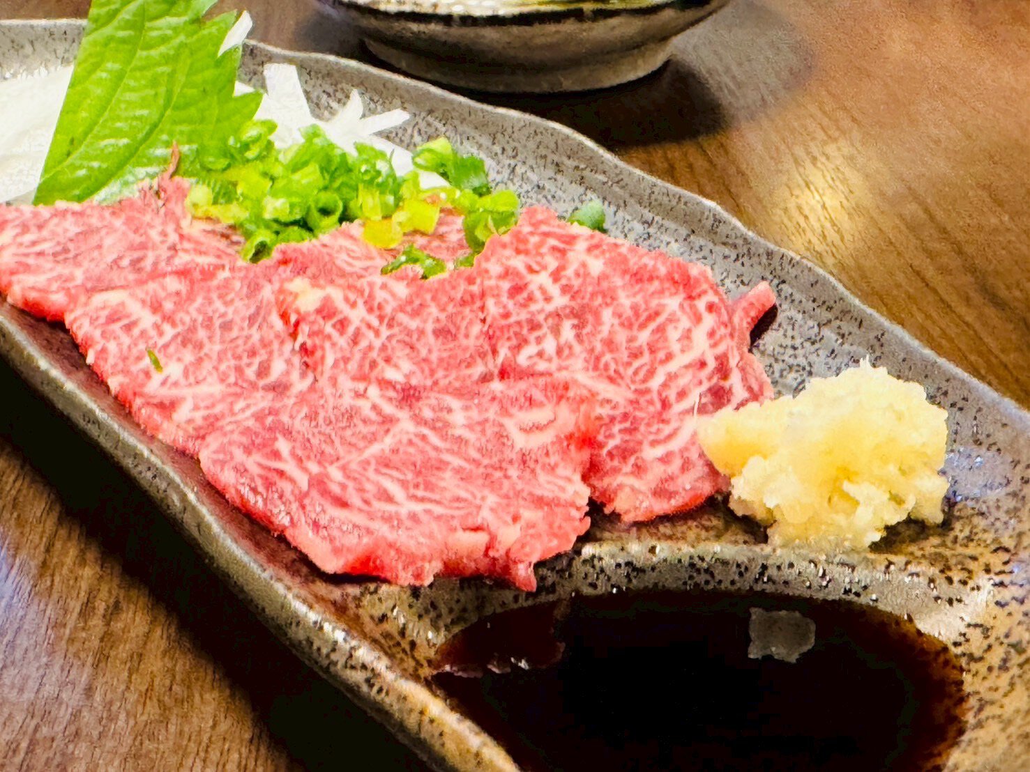 福岡で食べた「馬刺し」©️スピラ・スピカ